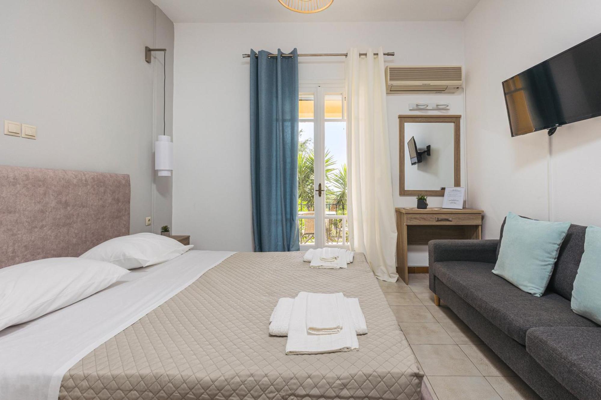 P Koklas Apartments Zakynthos Exterior photo
